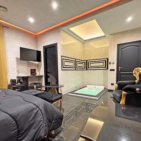 Red Rose Exclusive Rooms San Cesareo Exterior photo
