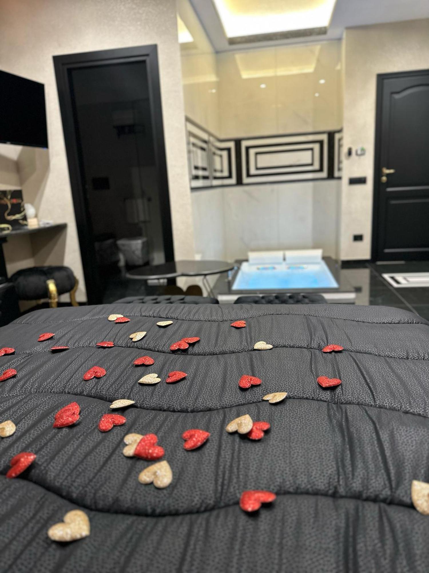 Red Rose Exclusive Rooms San Cesareo Exterior photo